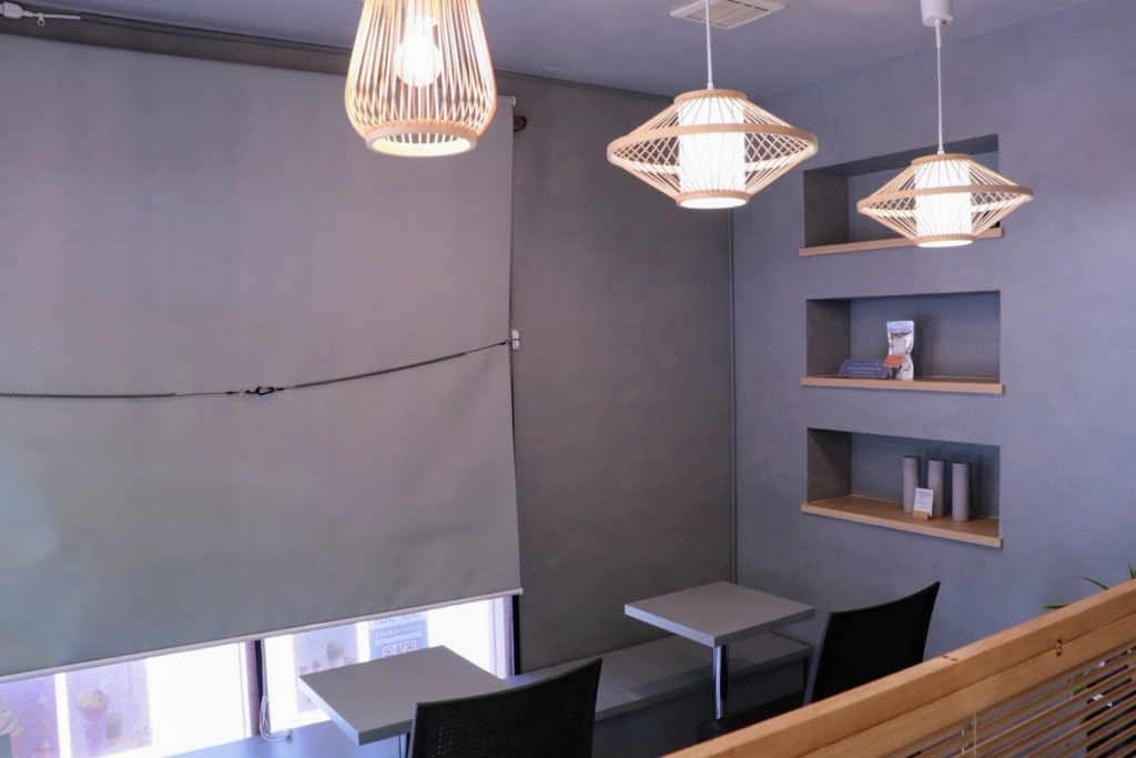 出雲茶屋 たばねのしの店内と割引サービス